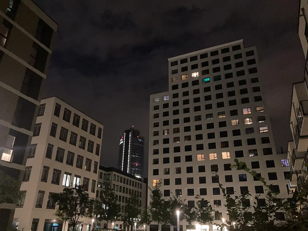 Business-Tower