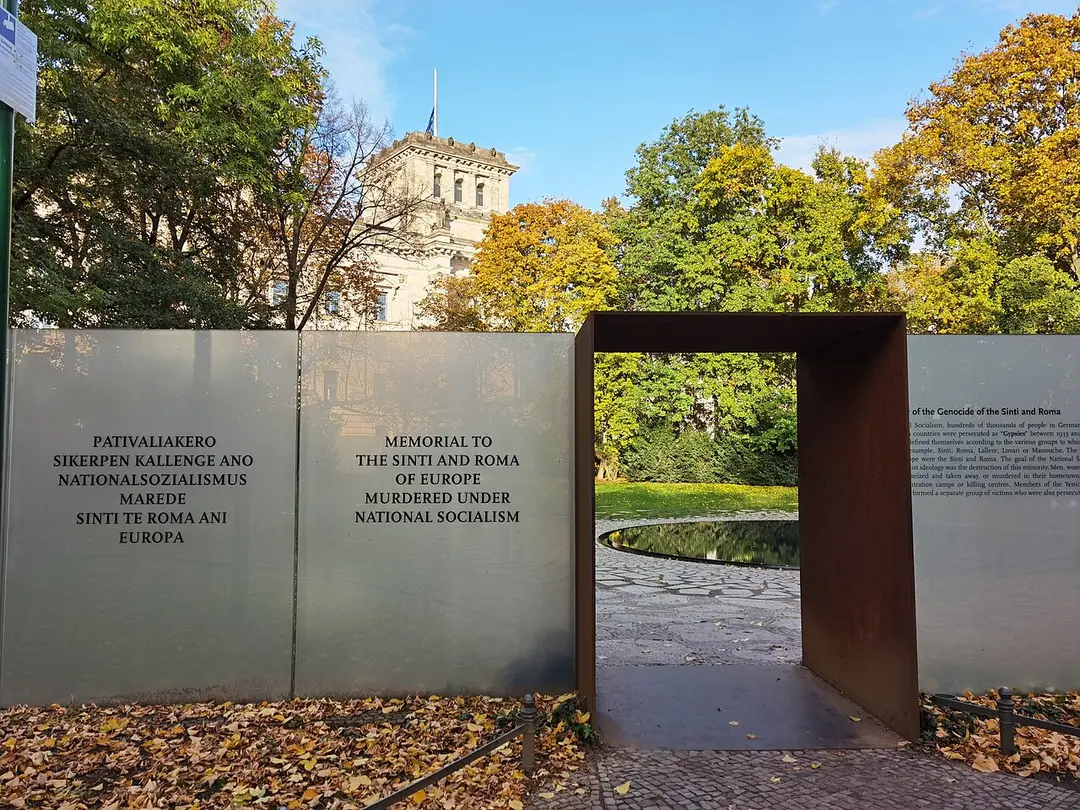 Denkmal für die im Nationalsozialismus ermordeten Sinti und Roma Europas