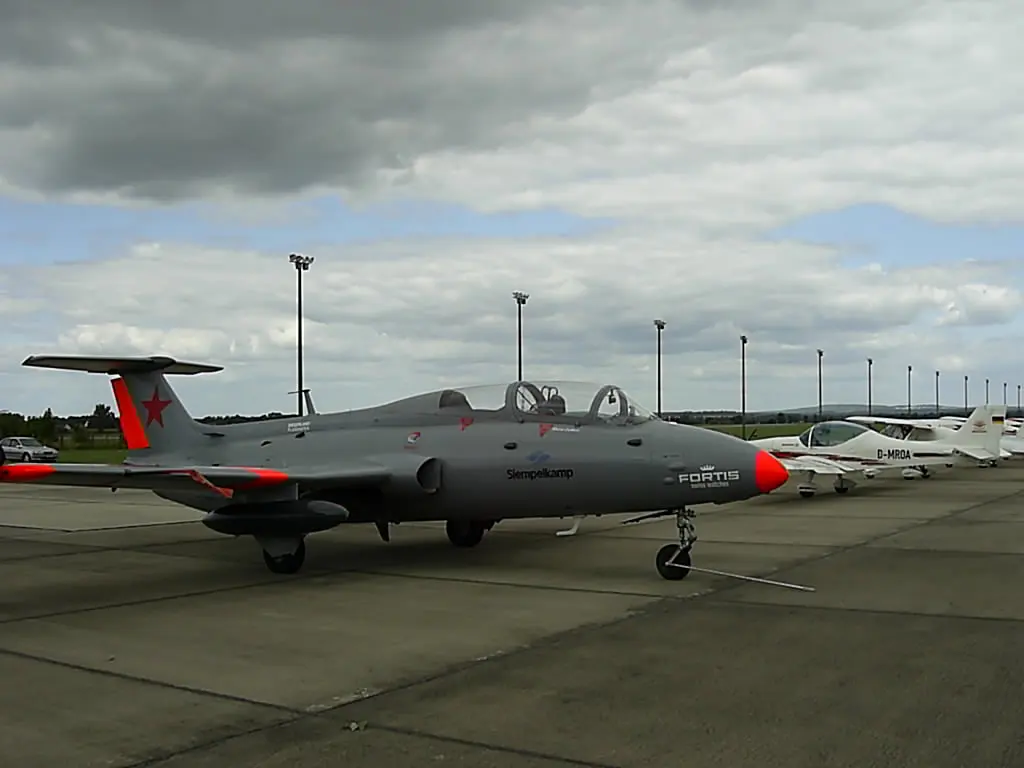 Aero L-29 Дельфин