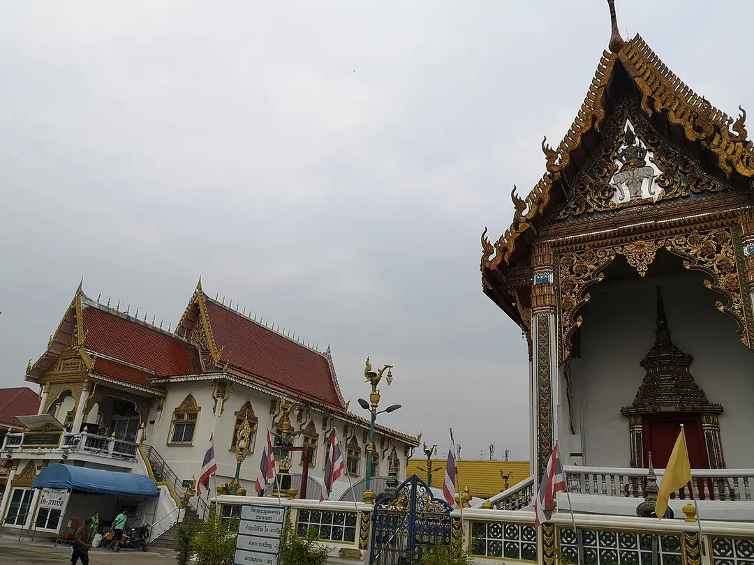 Wat Pradu Nai Song Tham