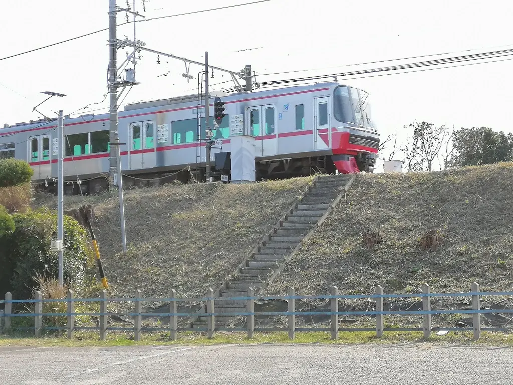 Bahnhof Okazakikōen-mae