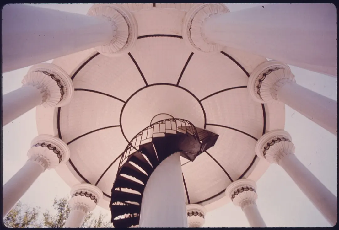 Hermann Heights Monument
