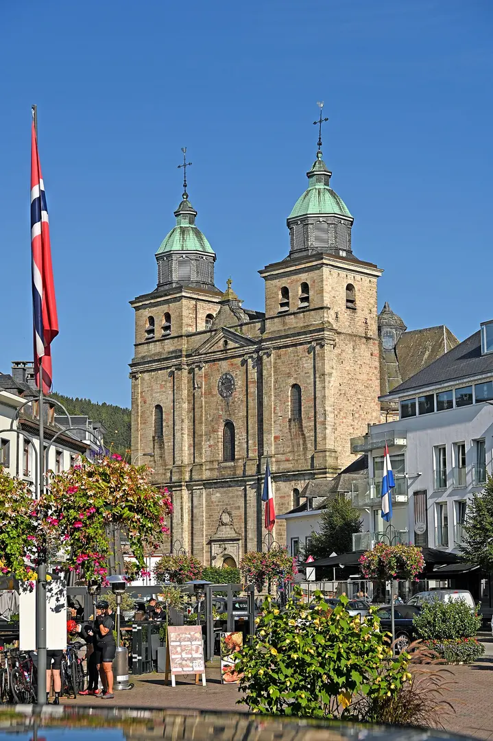 Cathédrale Saint-Pierre-Saint-Paul-et-Saint-Quirin