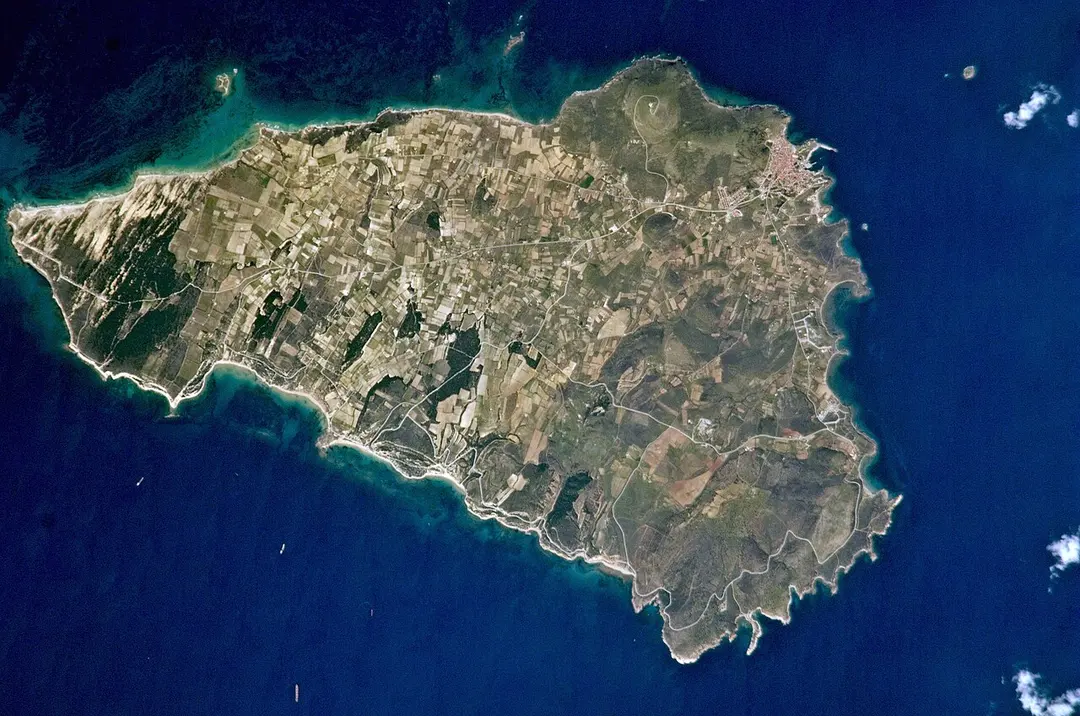 Bozcaada district