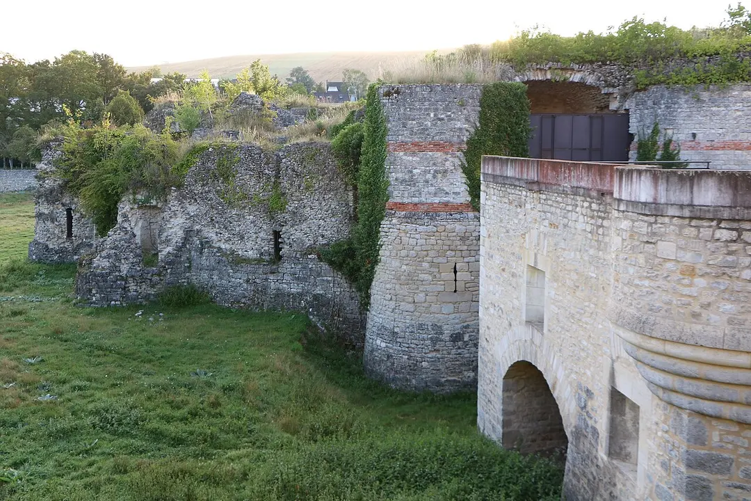 Burg Beynes