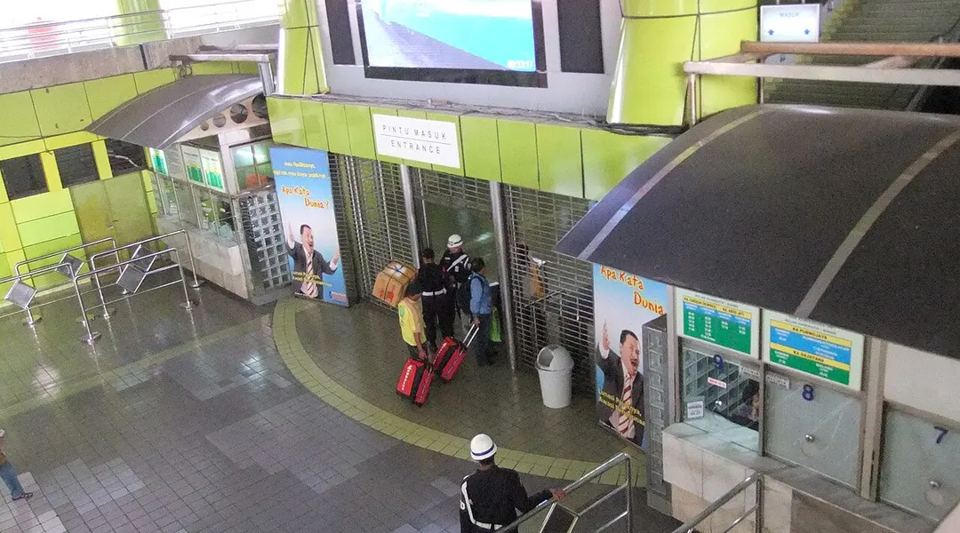 Bahnhof Gambir