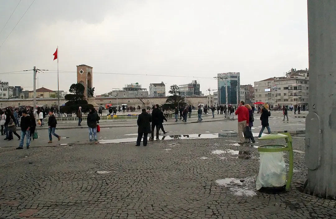 Cumhuriyet Anıtı