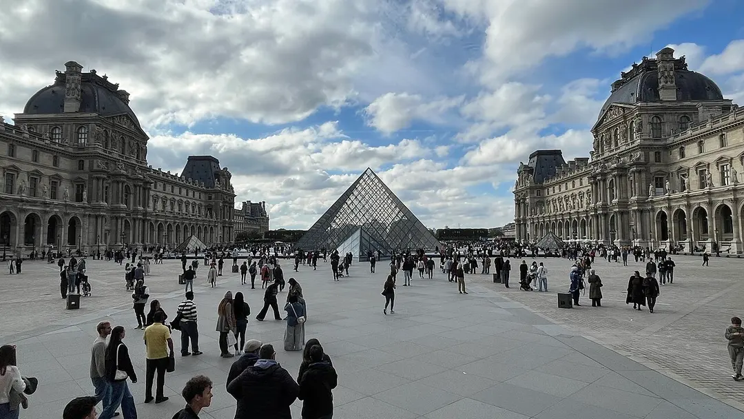 Louvre