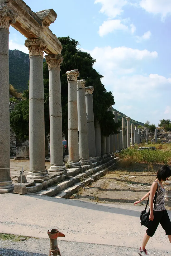 Tetragonos Agora