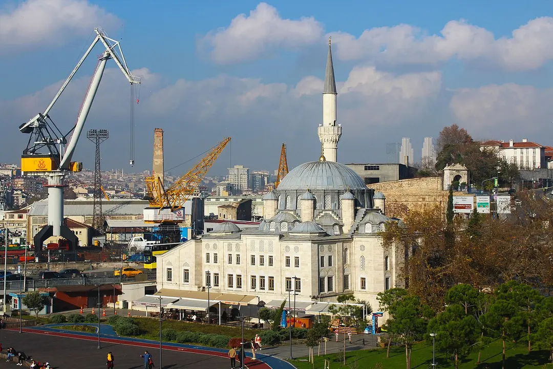 Azapkapı Sokullu Mehmet Paşa Cami