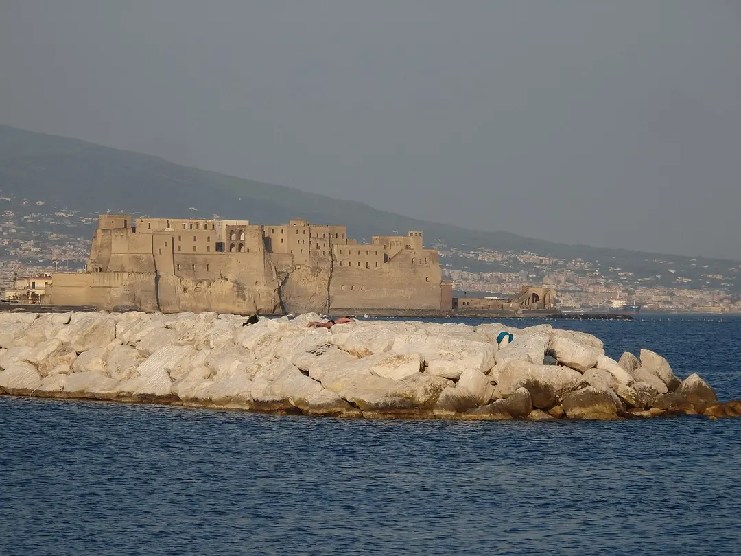 Castel dell’Ovo