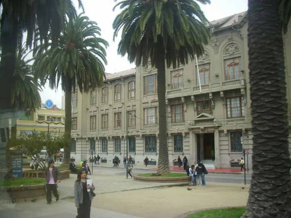 Paepstliche Katholische Universitaet Valparaiso – Hauptgebaeude