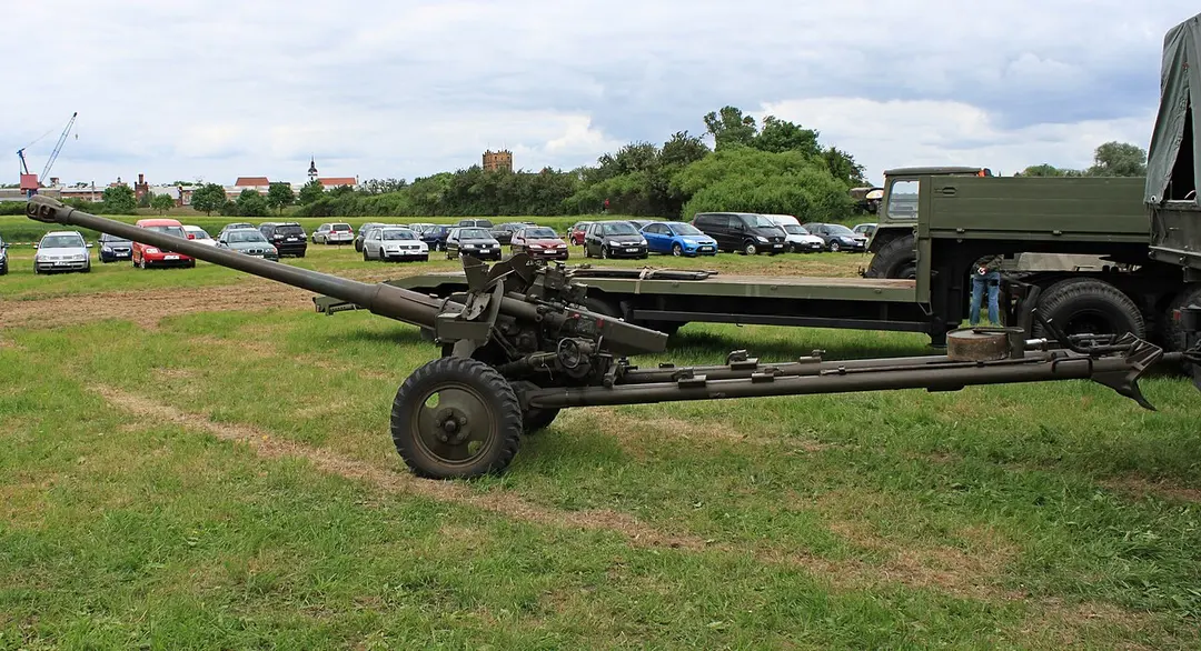85-мм дивизионная пушка Д-44