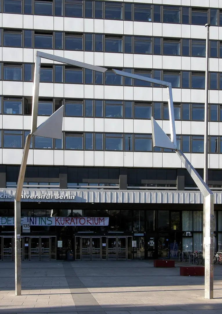 Flügeltor