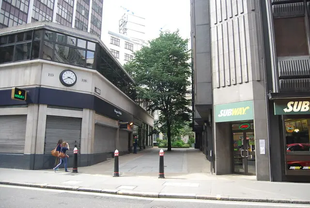Fen Court