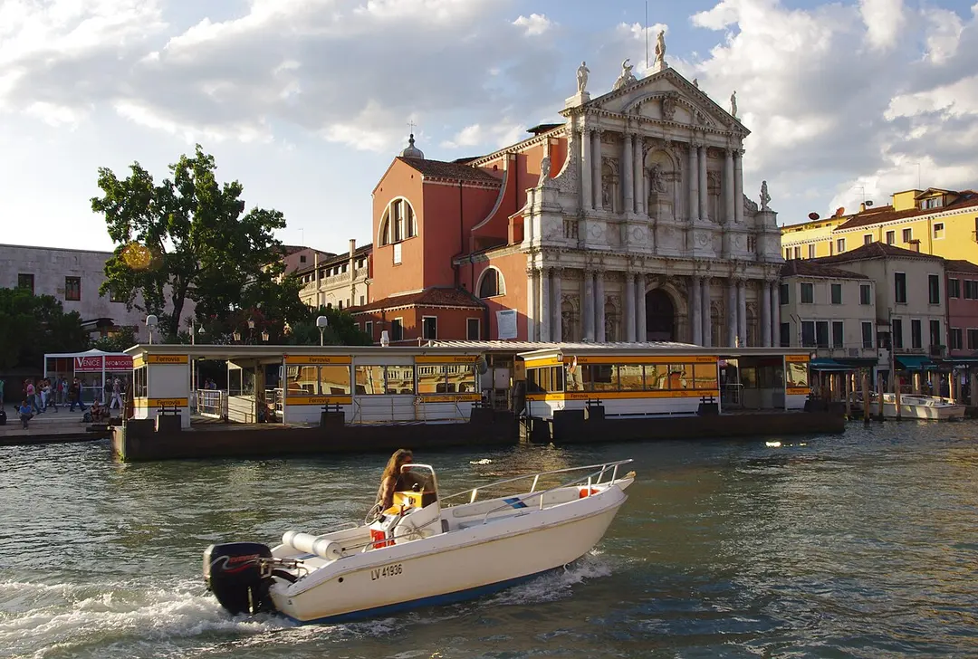 Santa Maria di Nazareth (Scalzi)