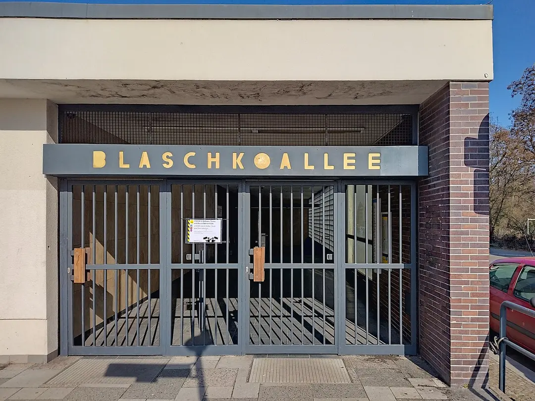 Blaschkoallee