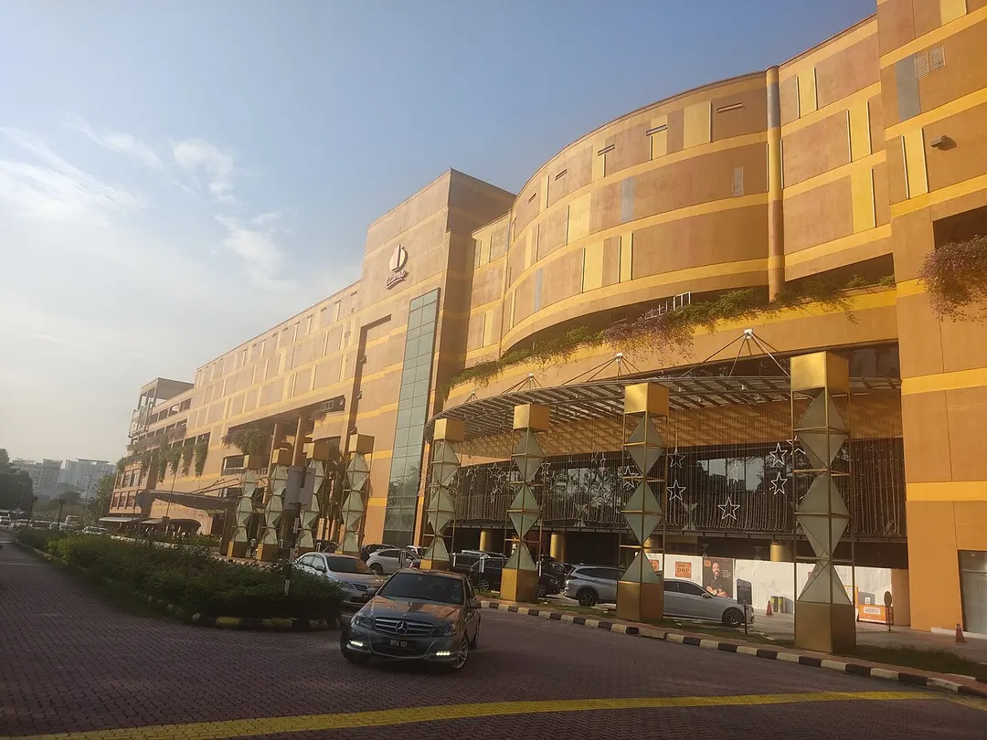 1 Utama