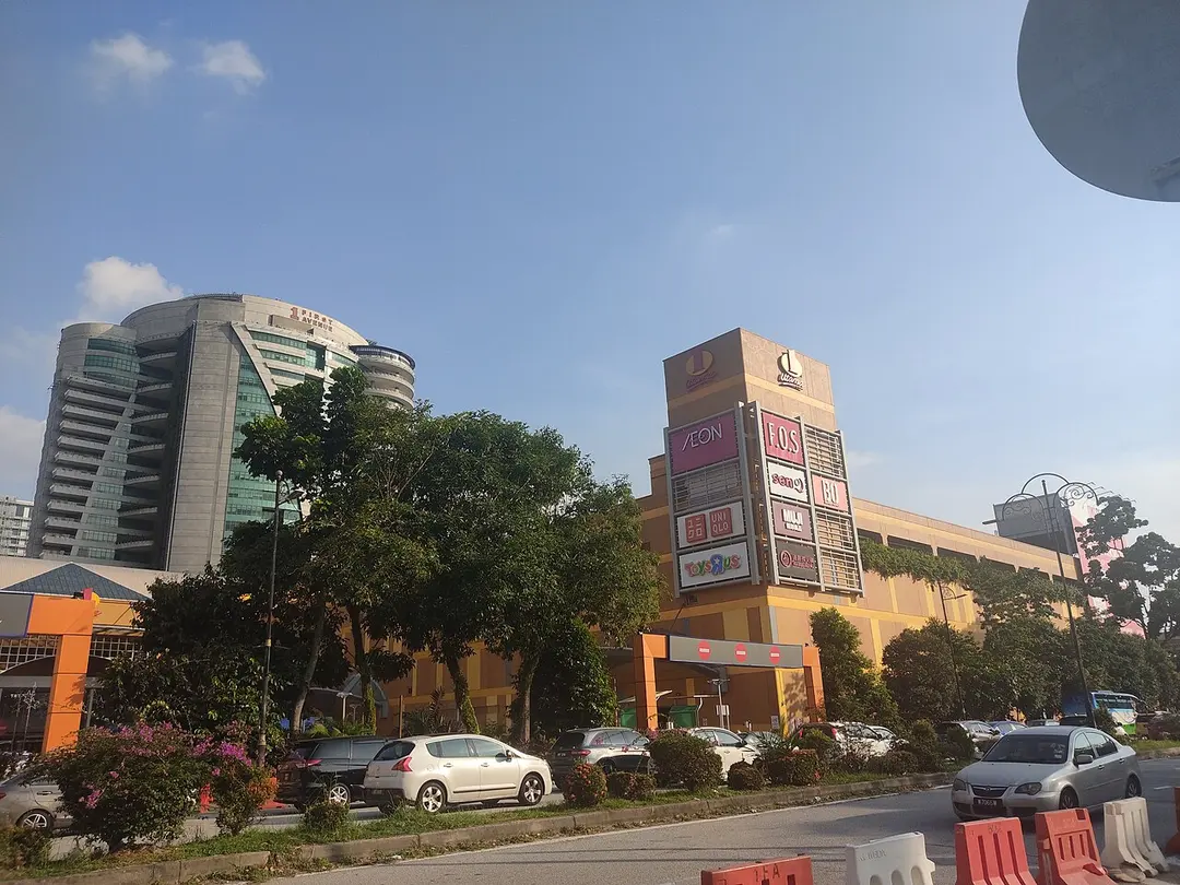1 Utama