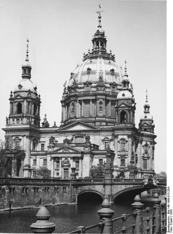 Liebknechtbrücke