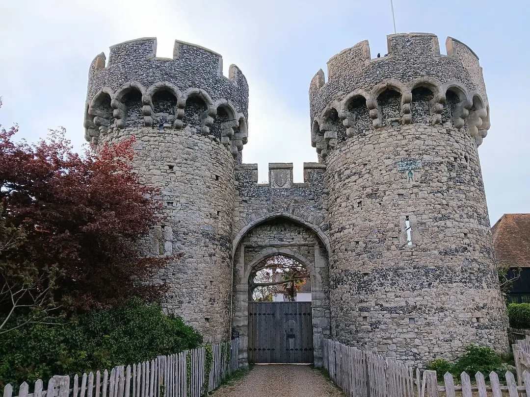 Cooling Castle