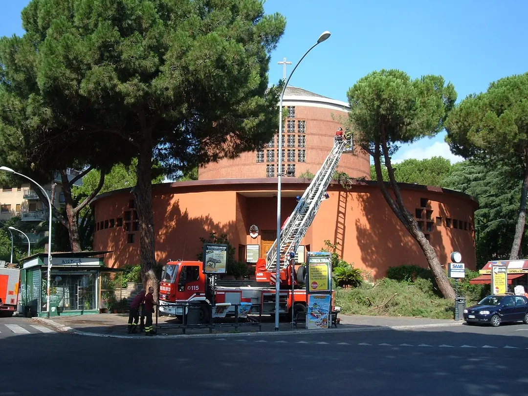 Chiesa di Santa Chiara a Vigna Clara