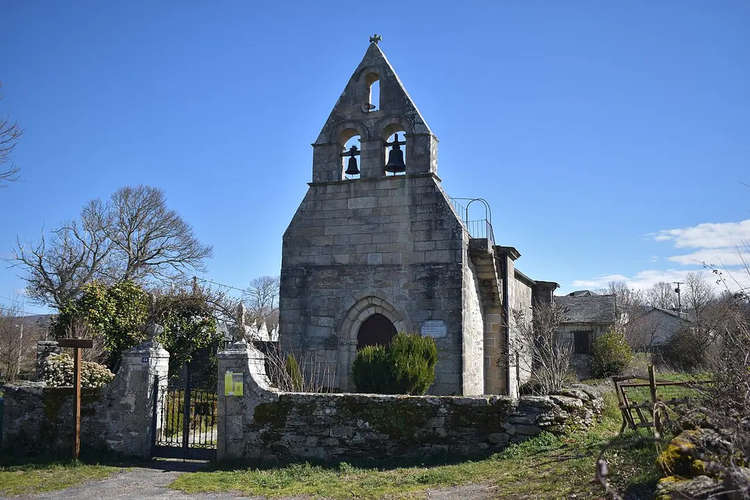 Igrexa de Santa María de Pinza