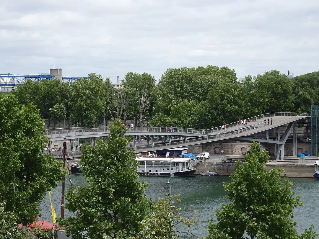 Passerelle Simone de Beauvoir