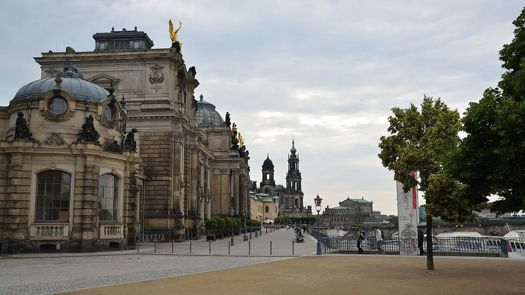 Brühlsche Terrasse