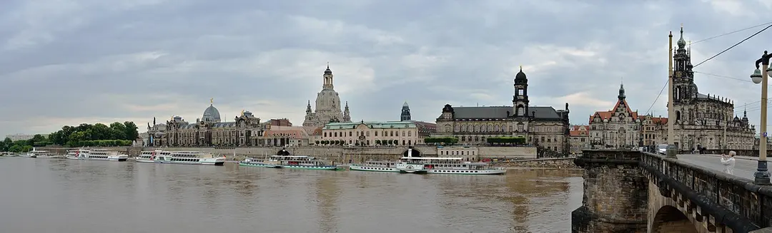 Brühlsche Terrasse