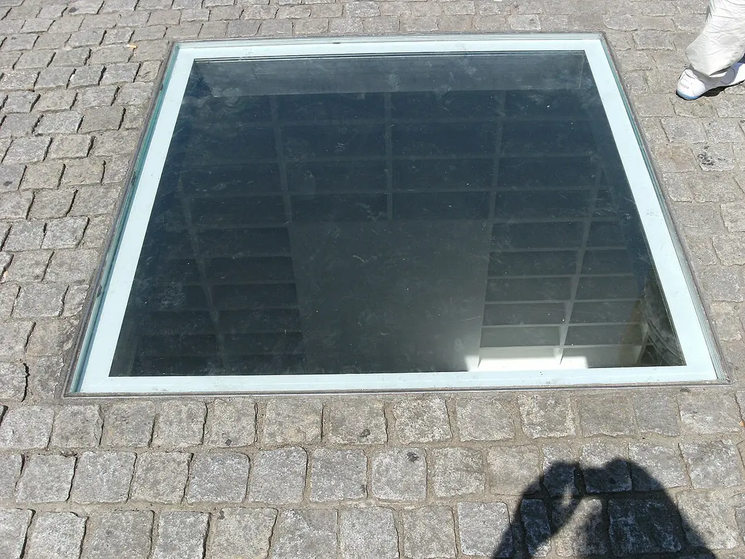 Denkmal zur Erinnerung an die Bücherverbrennung