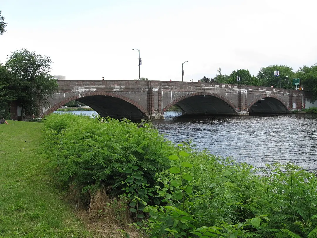 Anderson Memorial Bridge