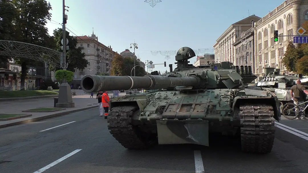 T-80 Main Battle Tank