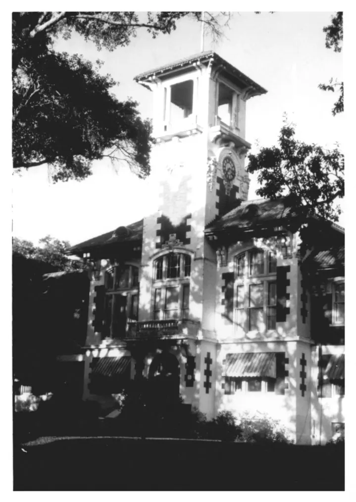 Historic City Hall Arts & Cultural Center
