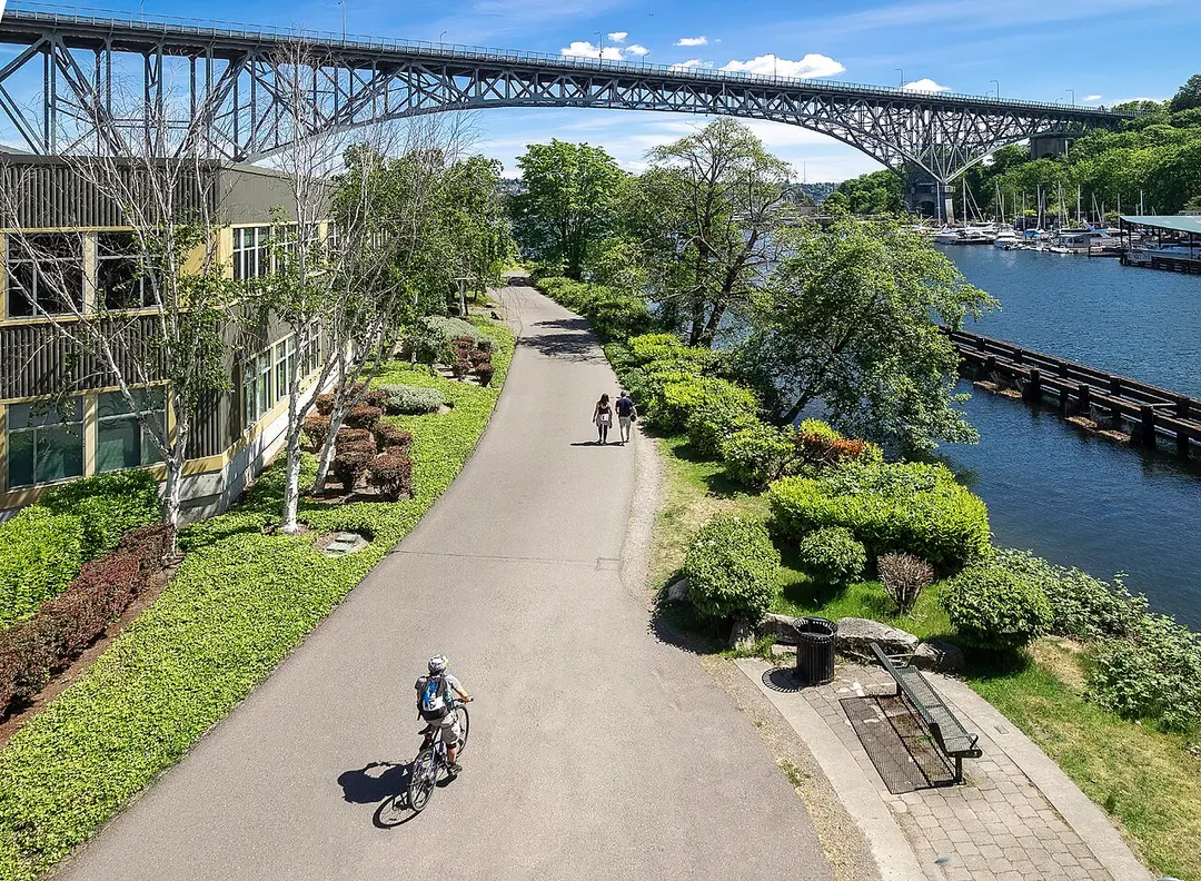 Aurora Bridge