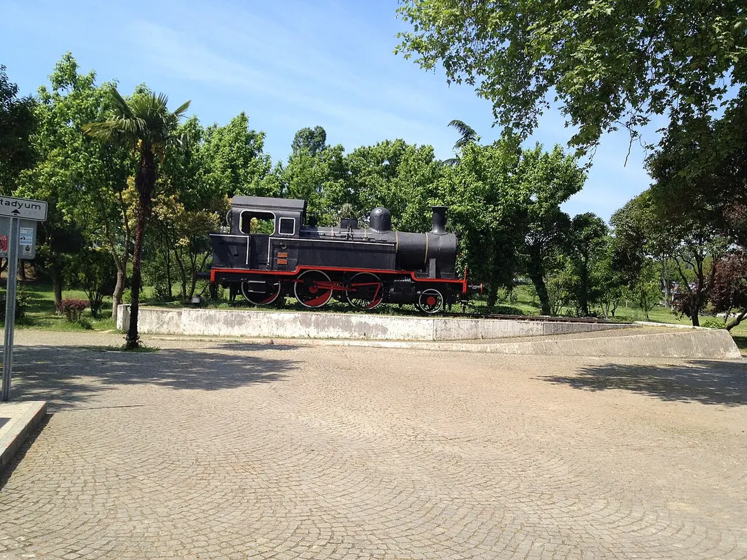 Söğütlüçeşme railway station