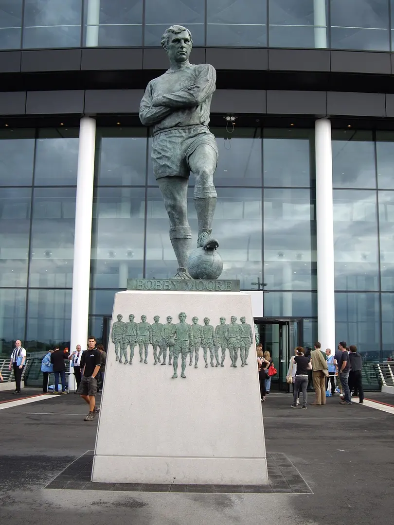 Bobby Moore statue