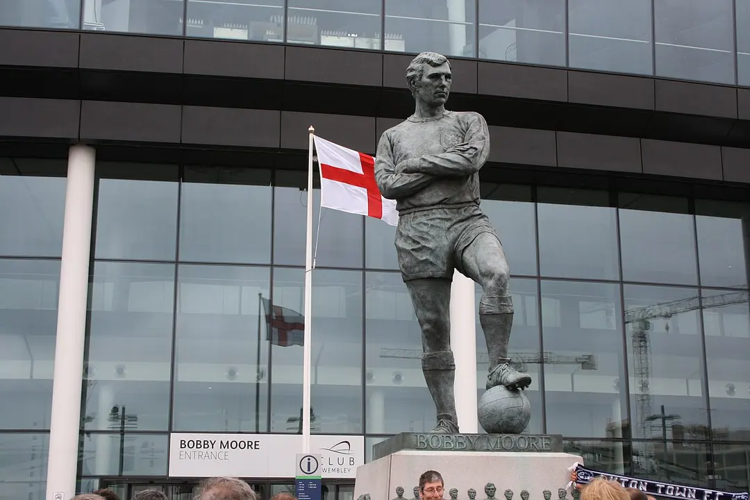 Bobby Moore statue