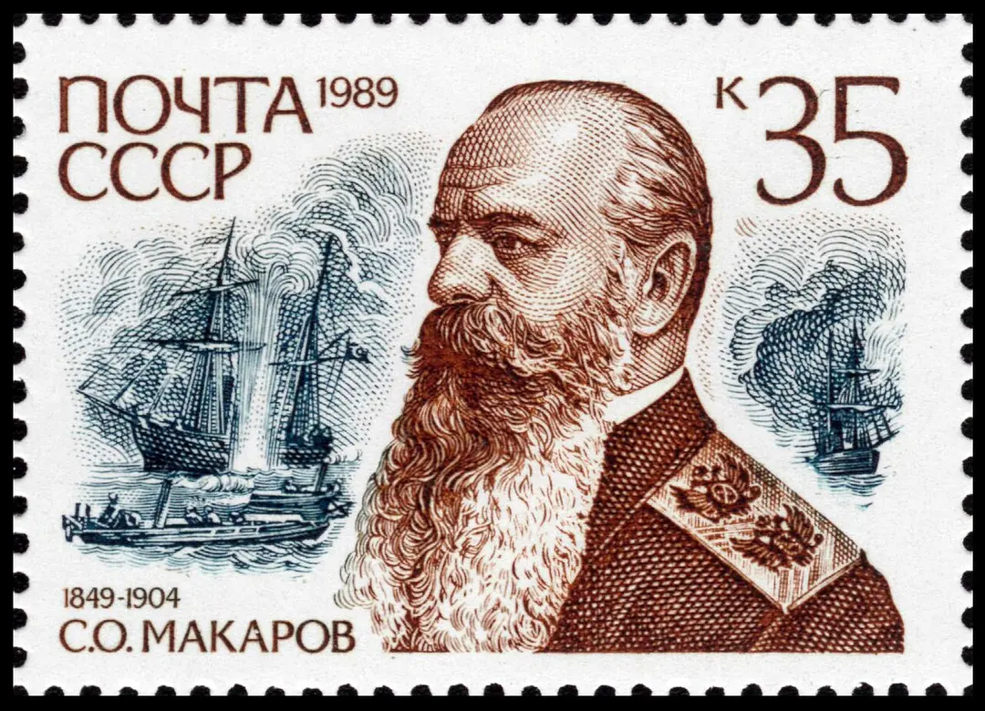 Адмиралу Макарову