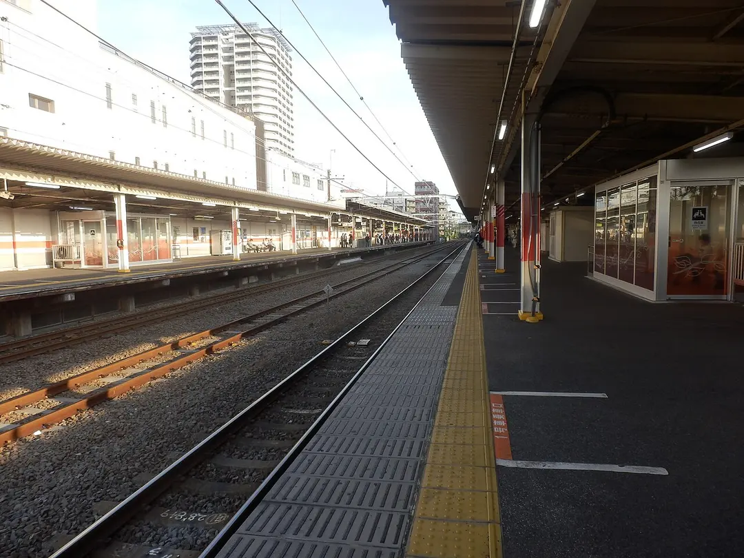 Bahnhof Nishi-Kokubunji