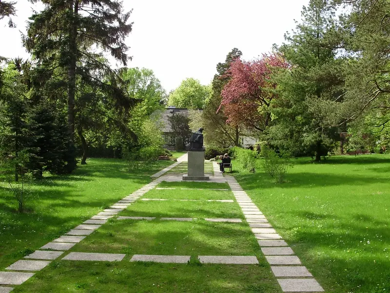 Frédéric-Chopin-Denkmal in Żelazowa Wola