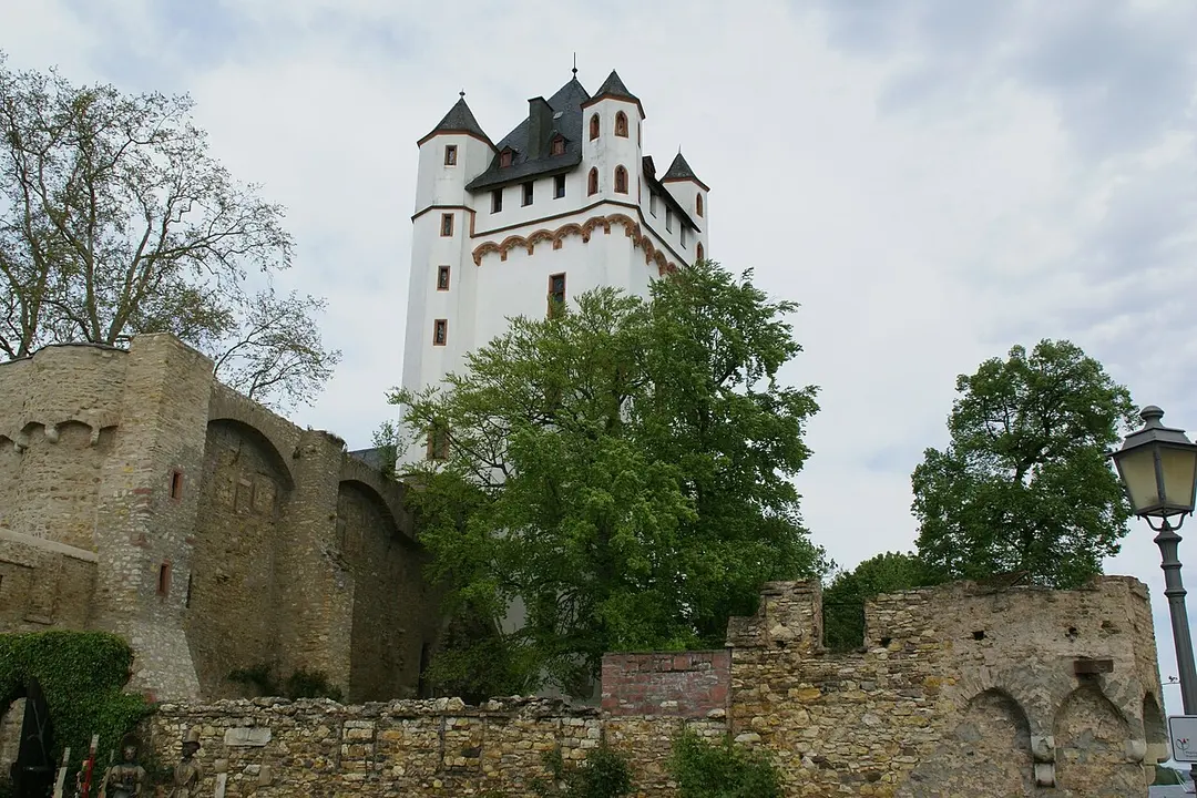 Burg Eltville