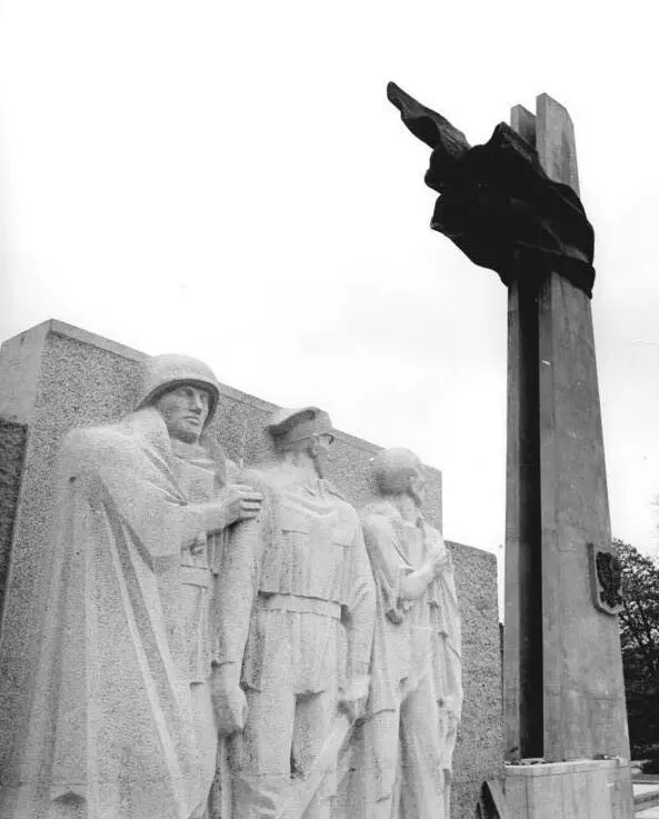 Denkmal des polnischen Soldaten und deutschen Antifaschisten