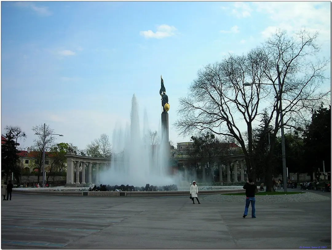 Heldendenkmal der Roten Armee
