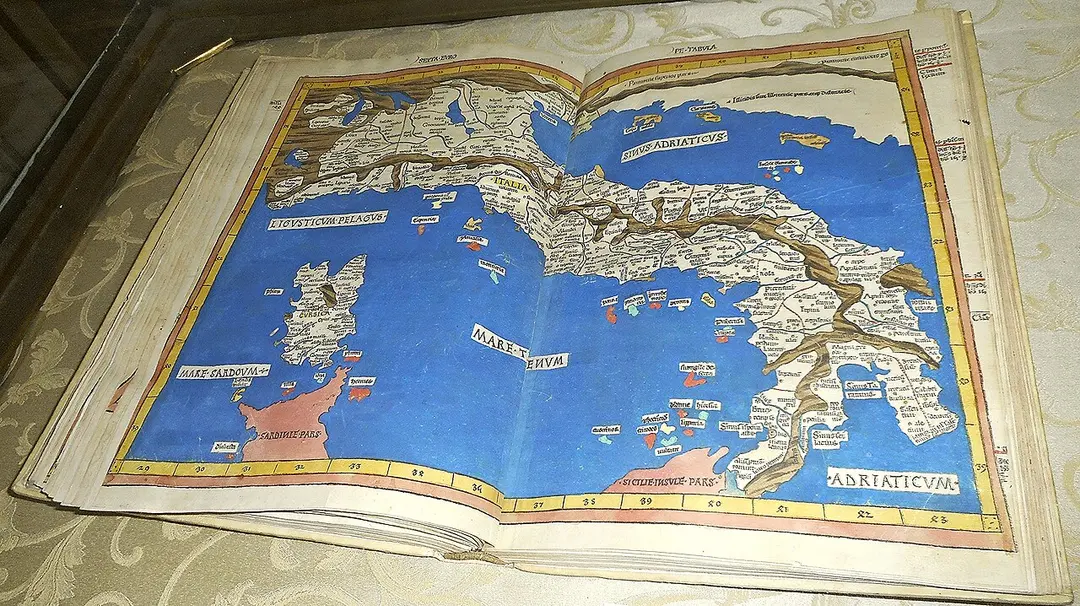 Biblioteca Nazionale Vittorio Emanuele III