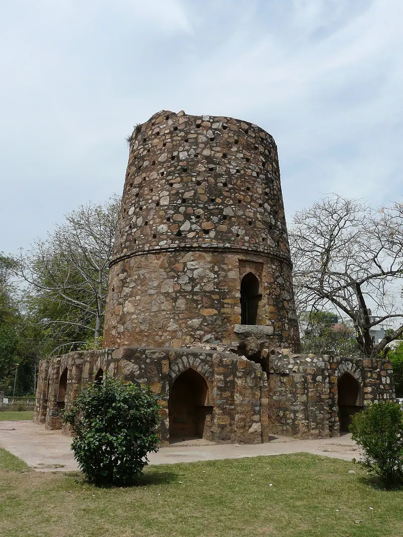Chor Minar