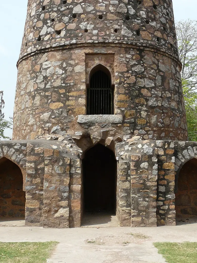 Chor Minar
