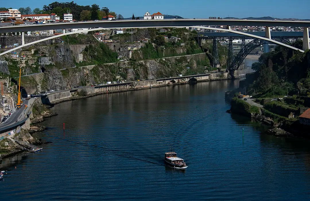 Ponte Infante Dom Henrique