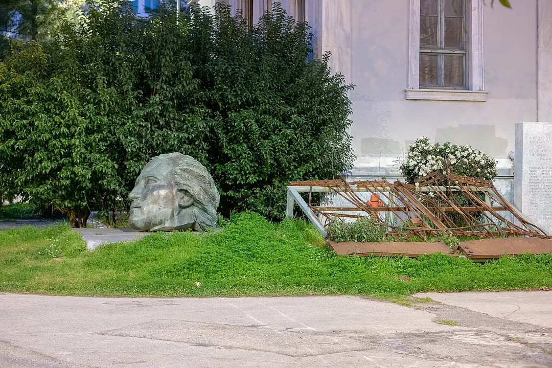 Μνημείο πεσόντων του Πολυτεχνείου