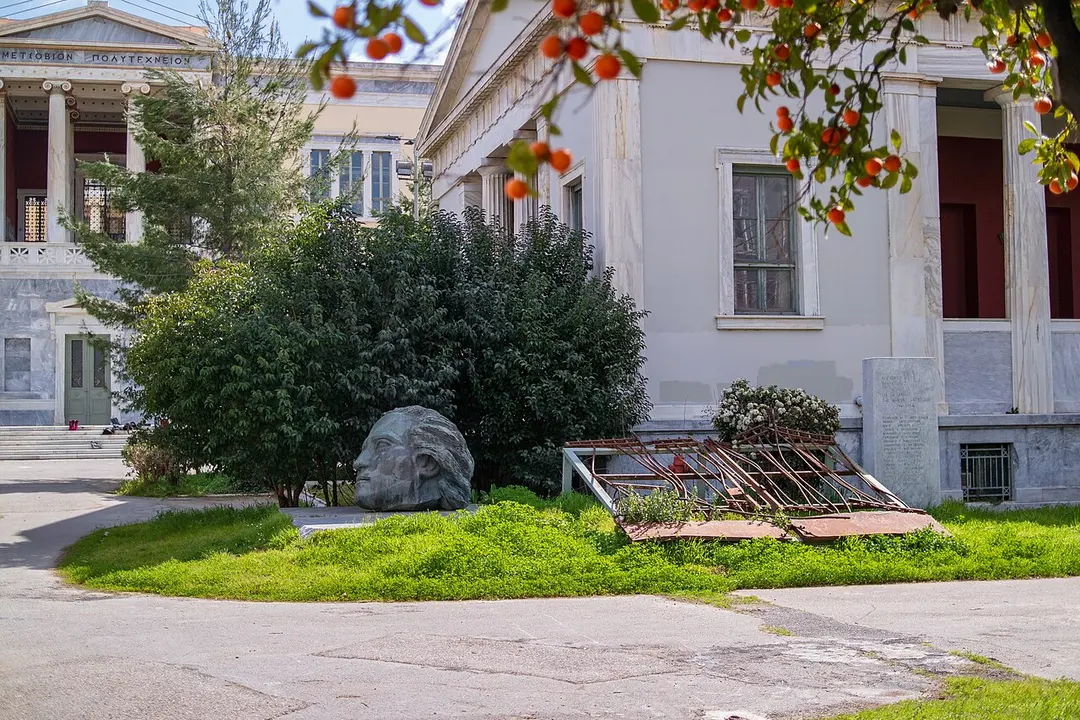 Μνημείο πεσόντων του Πολυτεχνείου